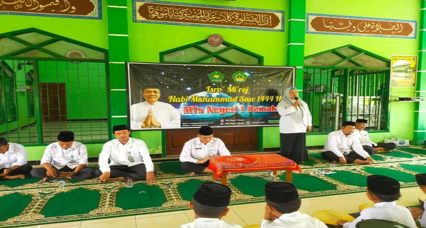 Peringatan Isro'Mi'roj Nabi Muhammad SAW di MTsN 1 Demak