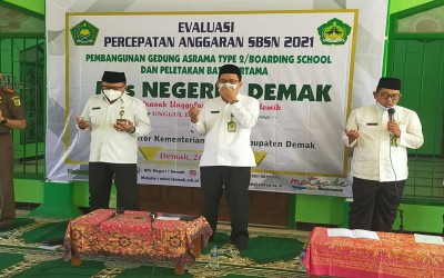 Peletakan Batu Pertama Pembangunan Asrama Mahad Nurul Fikri MTsN 1 Demak